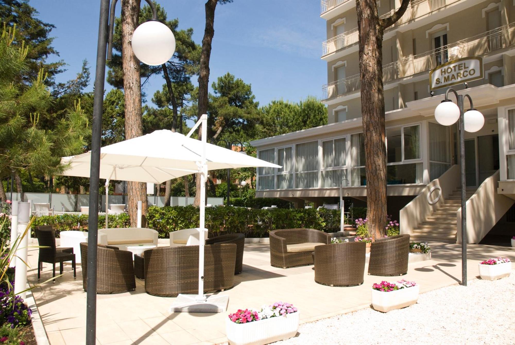 Hotel San Marco Milano Marittima Exteriör bild