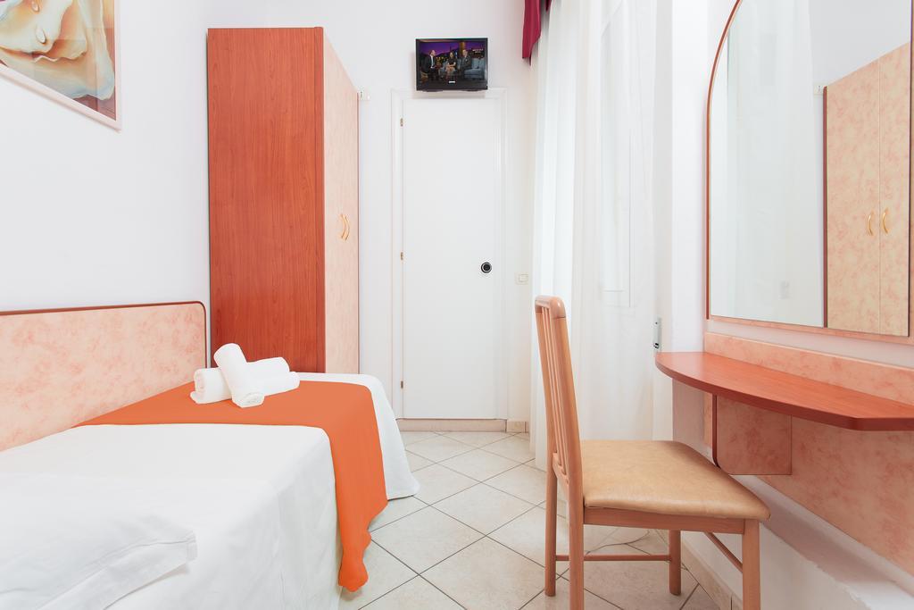 Hotel San Marco Milano Marittima Rum bild